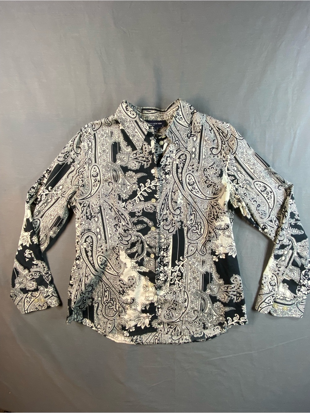 Jones New York Black & White Paisley Button-Up Shirt